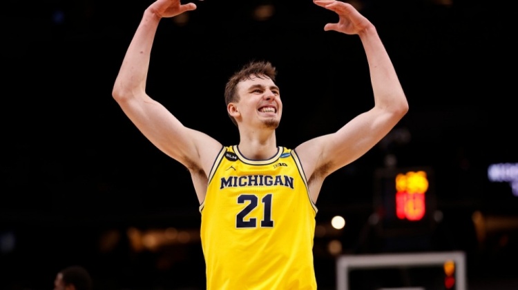 重返赛场 重返赛场