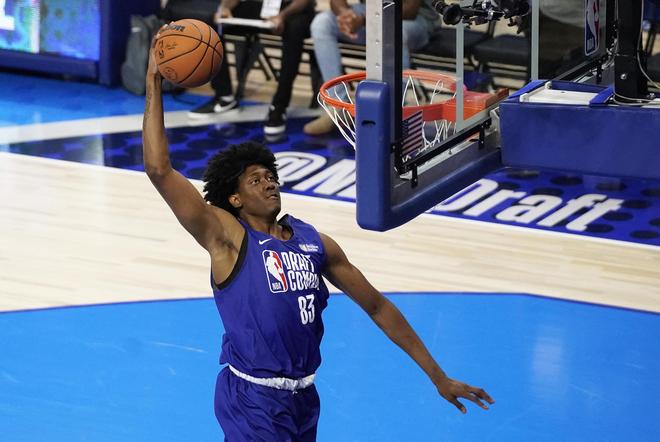 动和门前嗅 动和门前嗅