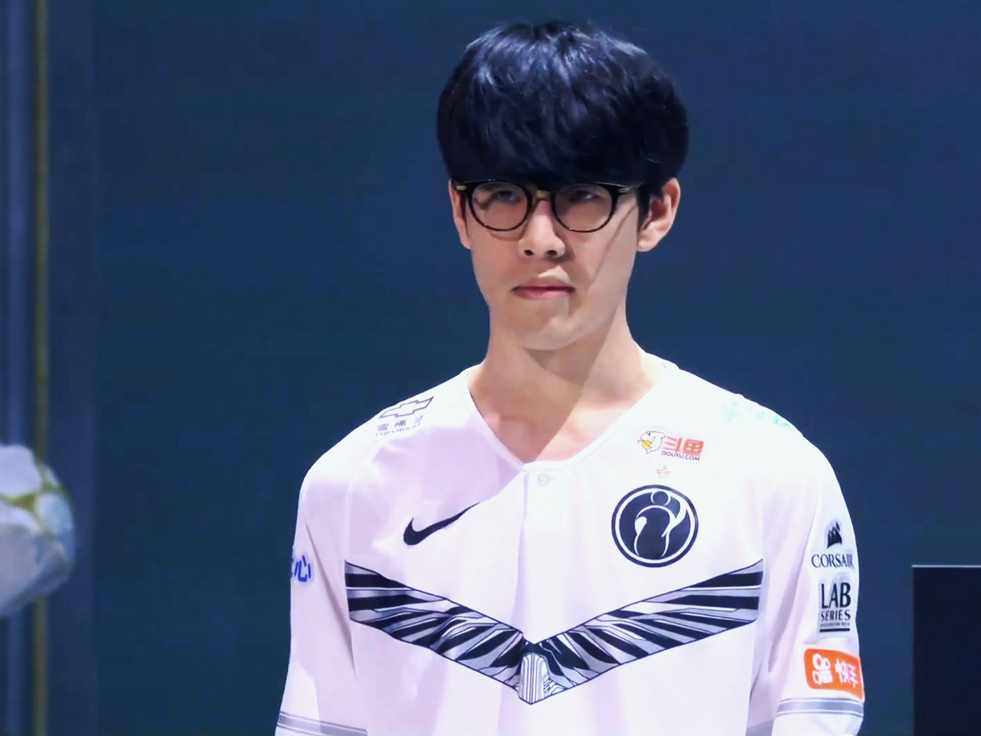 接影响到比 接影响到比